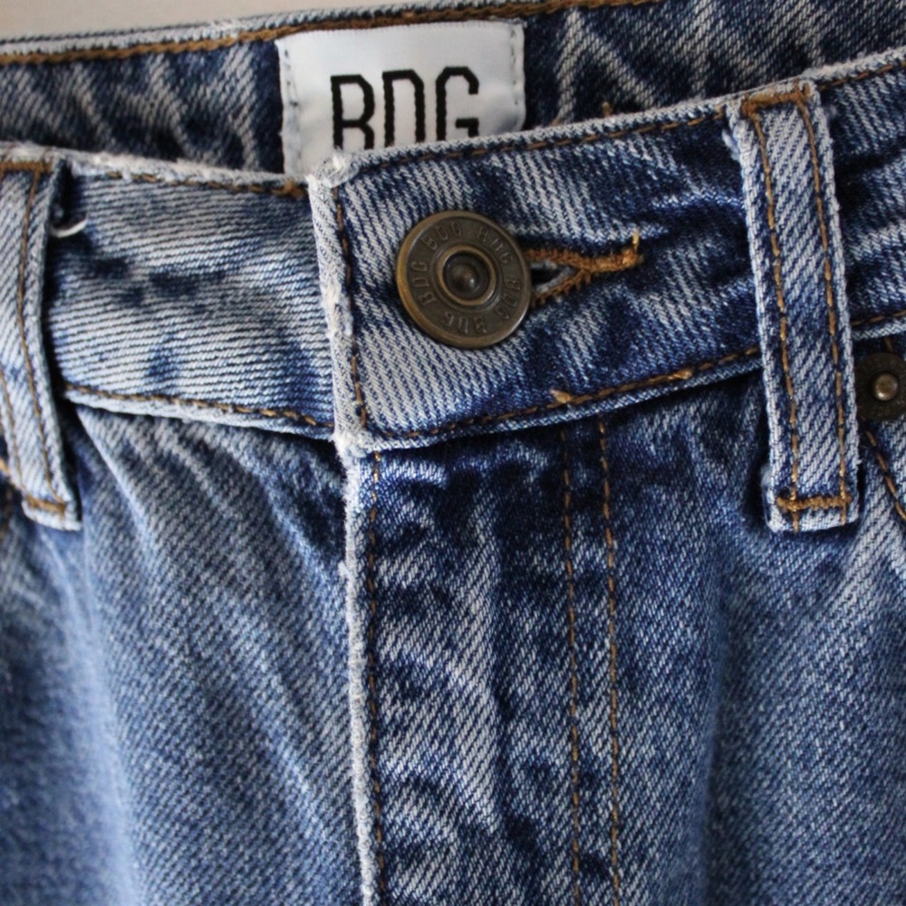 BDG Mom Pintuck Pleated Jeans 24 x 32 Preowned Vintage Look - Picture 5 of 11
